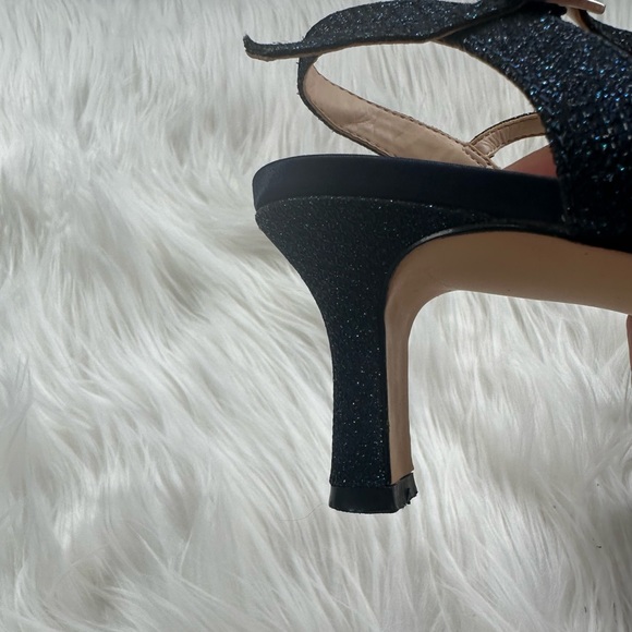 Nina New York - NAVY TEXTURED METALLIC LOW-HEEL DRESS SANDAL Size 8.5 - Picture 10 of 15